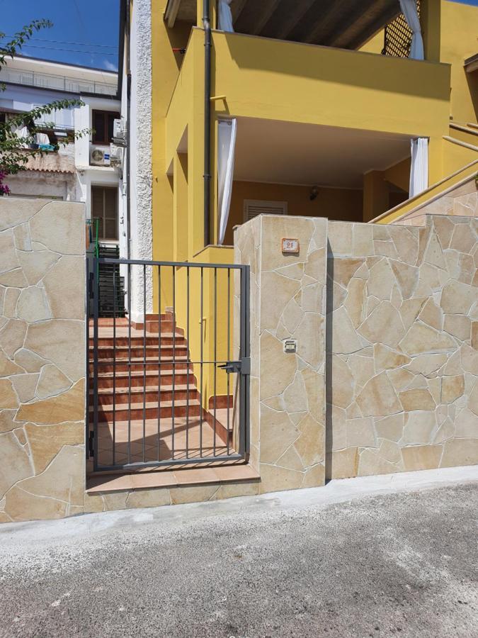 Yellowhouse Apartment Cala Gonone Exterior foto