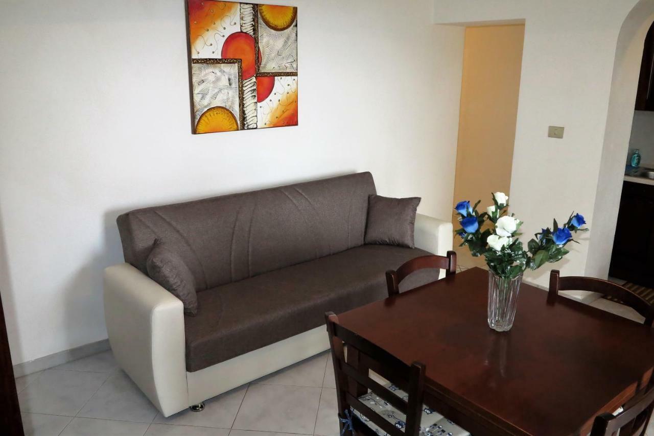 Yellowhouse Apartment Cala Gonone Exterior foto