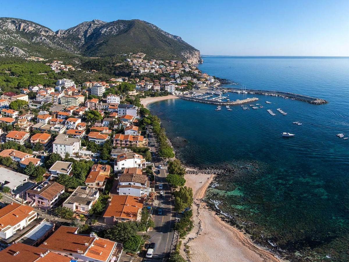 Yellowhouse Apartment Cala Gonone Exterior foto